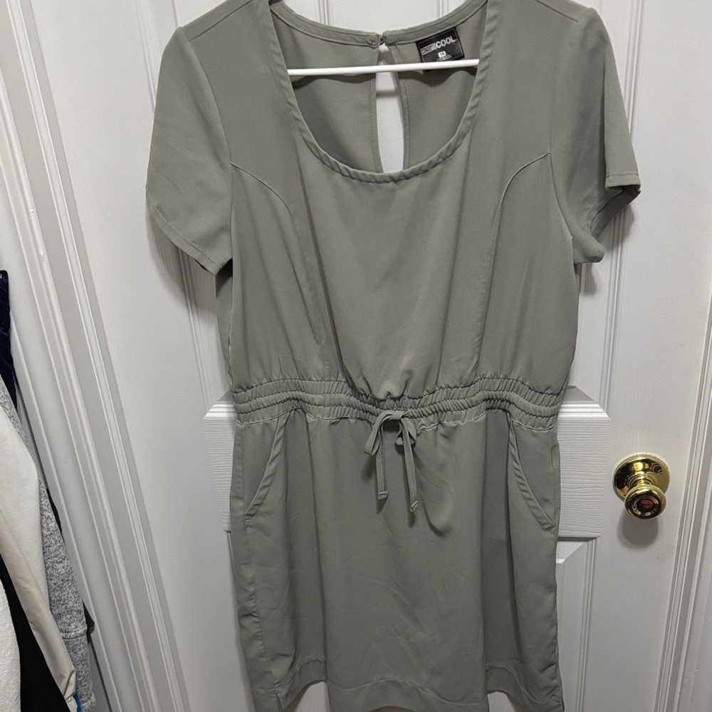 Women's Sage Green Midi Dress